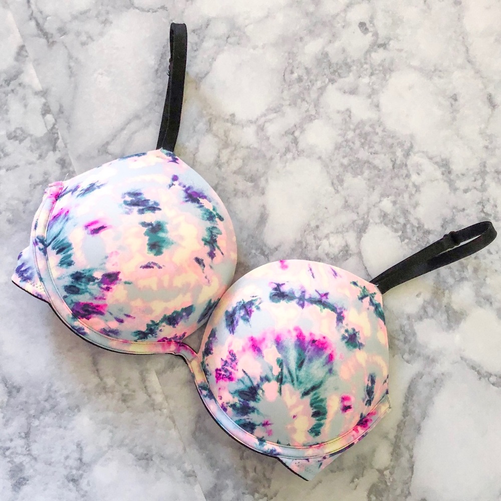Victoria’s Secret Wear Everywhere Push-Up Bra